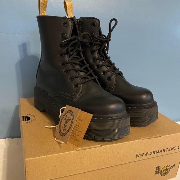 Dr. Martens Shoes - Vegan Jadon Mono Dr. Martens